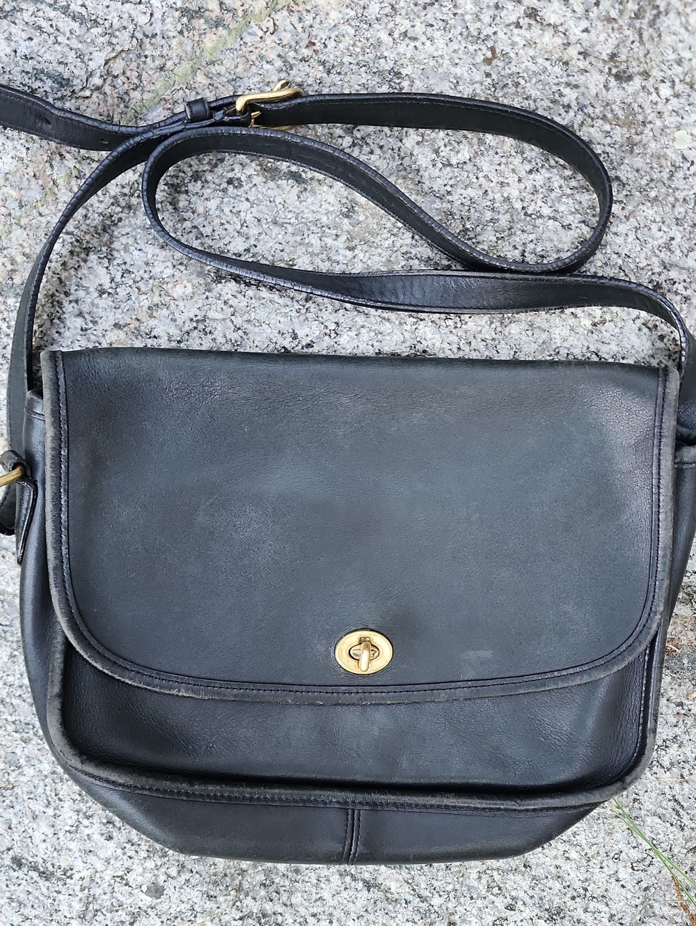 Classic Coach 9790 Black Leather Crossbody Bag with Gold Turn-Lock